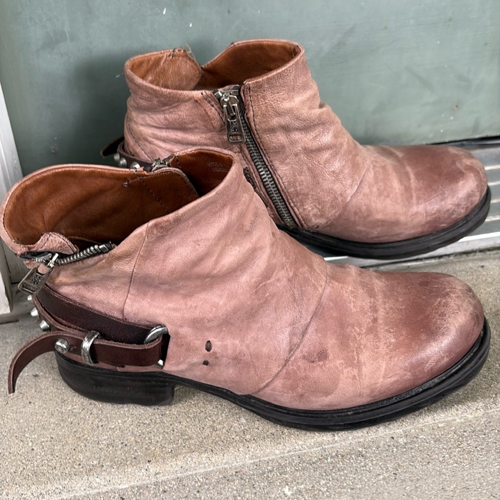 AS 98 Steve leather moto ankle taupe two toned size 39